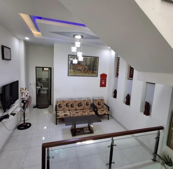 + Biển Mỹ Khê, Bán đất mặt tiền đường 7,5m, tặng nhà 2 tầng, đường Trần Văn Dư trục thông ra đường