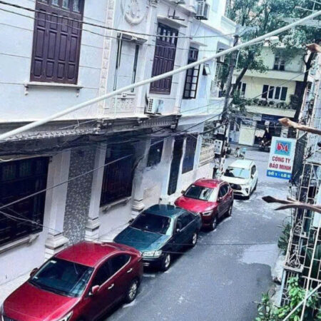 Cho thuê nhà nguyên căn ngõ 31 Lãng Yên, 35m2 x 5 tầng, 3 ngủ khép kín, 15 triệu