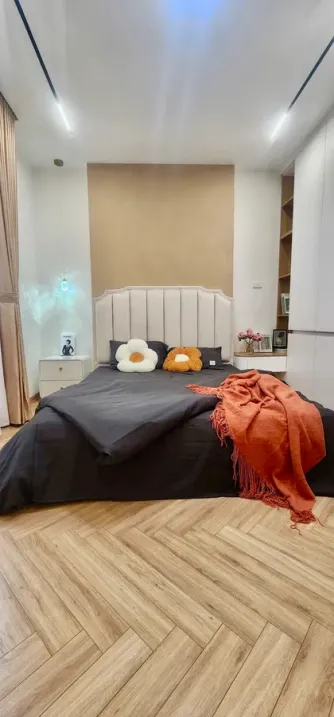 SIÊU PHẪM LÔ GÓC 5 TẦNG fun Nội thất gần phố Bạch mai TT Hai Bà Trưng