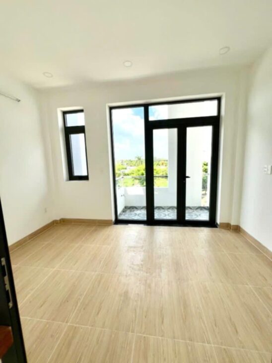 Phong chuyên nhà phố giá rẻ TPHCM