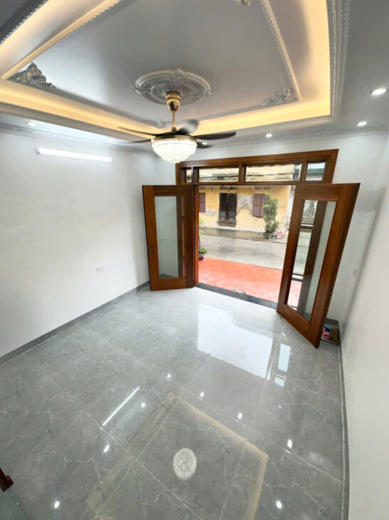 bán nhà đẹp trung tâm Bồ Cuyên ngay gần chợ bo, đường oto đậu đỗ cửa ngày và đêm