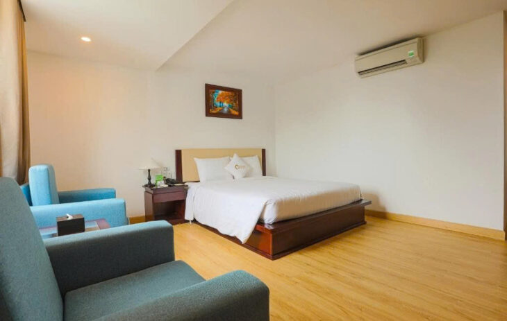 BÁN KHÁCH SẠN MẶT PHỐ KHƯƠNG ĐÌNH-DÒNG TIỀN 300TR/TH – 140M² x 8T CÓ HẦM – GIÁ 89 TỶ