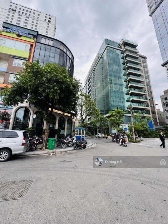 Bán tòa nhà Khách sạn Trung Hoà, Cầu Giấy 130m2 9 tầng Thang Máy Dòng tiền 2 tỷ/năm dài hạn ô tô