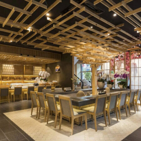 BÁN NHÀ MẶT PHỐ TRUNG HÒA, CẦU GIẤY – 132M – MT GẦN 6M – THANG MÁY – GIÁ 84 TỶ