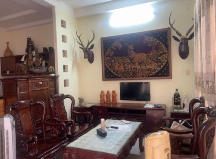 Bán nhà mặt phố Q.9, 55m², 3 tầng, 4PN, 5.9 tỷ, sổ hồng