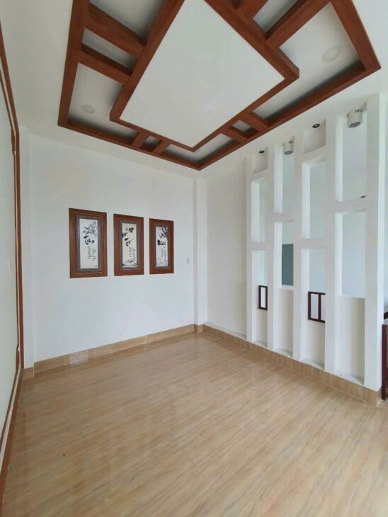 44. Nhà 12,5 triêụ 2 góc mặt tiền khu dân cư 91b