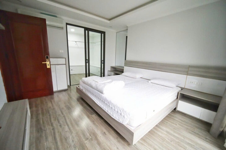 (DÒNG TIỀN 180TR/TH) BÁN TÒA APARTMENT TRẦN DUY HƯNG – 158M² x 8T – MT 8M – GIÁ 44 TỶ