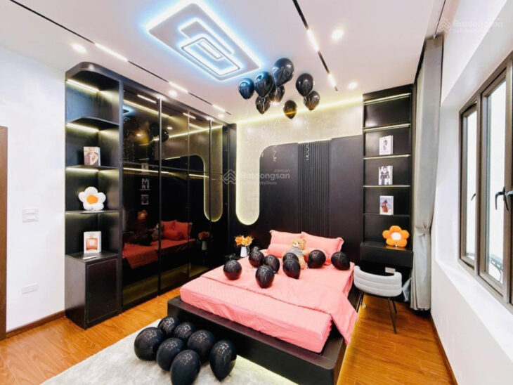 Bán nhà Đại Kim dt 45m2 x 4T,nhà cực thoáng, ngõ nông, đẹp, ở luôn, giá 7.2 tỷ, ngõ oto