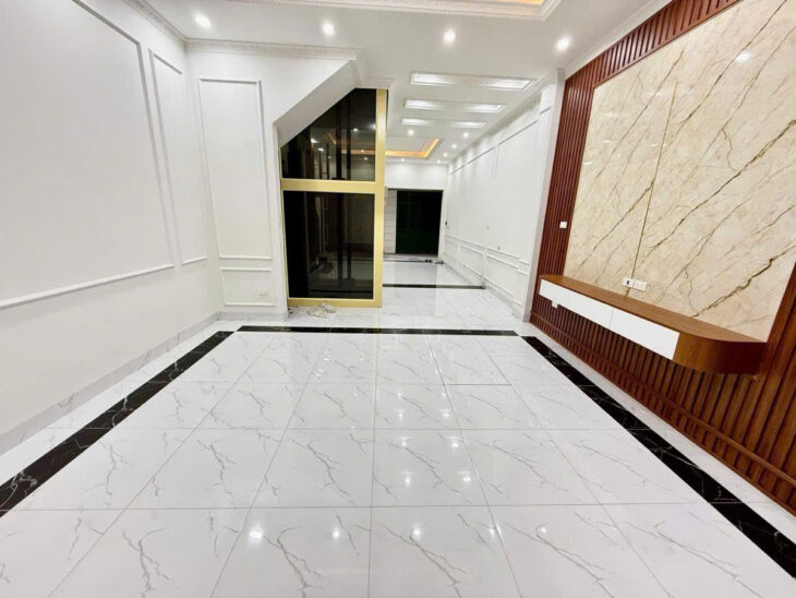 Pl LÊ TRỌNG TẤN – Ô TÔ THANG MÁY – KINH DOANH 57m2 5 tầng mt 4.9m Giá 19.6 tỷ