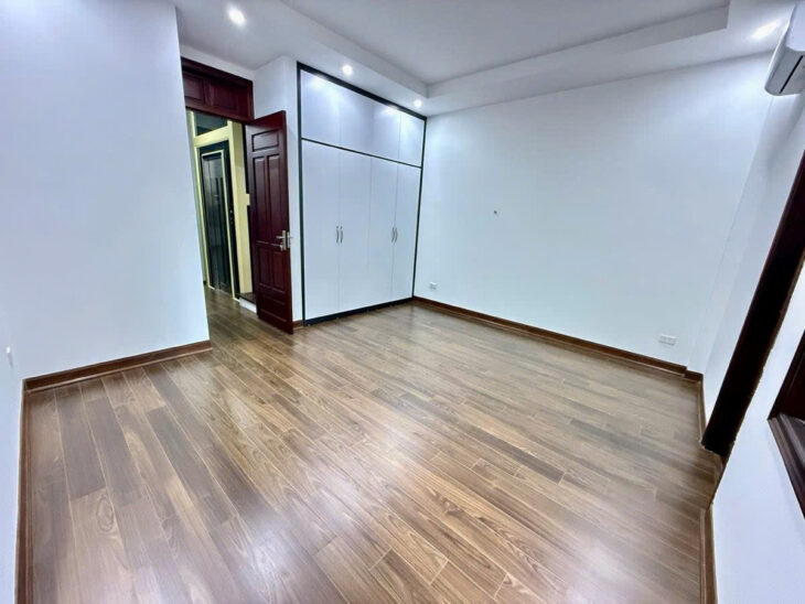 Pl LÊ TRỌNG TẤN – Ô TÔ THANG MÁY – KINH DOANH 57m2 5 tầng mt 4.9m Giá 19.6 tỷ