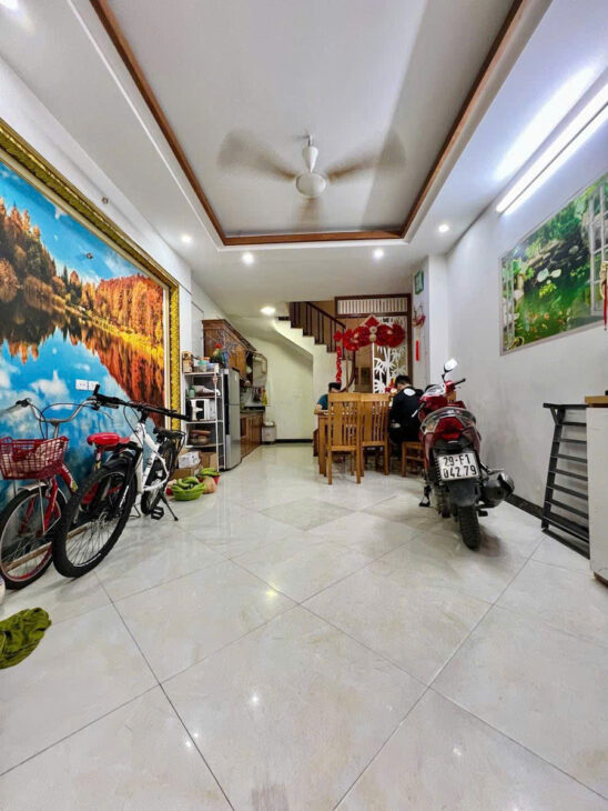 XÃ ĐÀN LÔ GÓC NGÕ THÔNG, KINH DOANH 32m2 5 tầng mặt tiền 3.6m Giá 8.5 tỷ