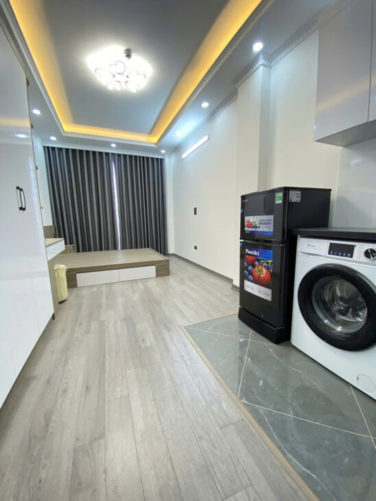 CCMN TRẦN DUY HƯNG -THANG MÁY – 11 PHÒNG 56m2 7 tầng mặt tiền 6m Giá 20.35 tỷ