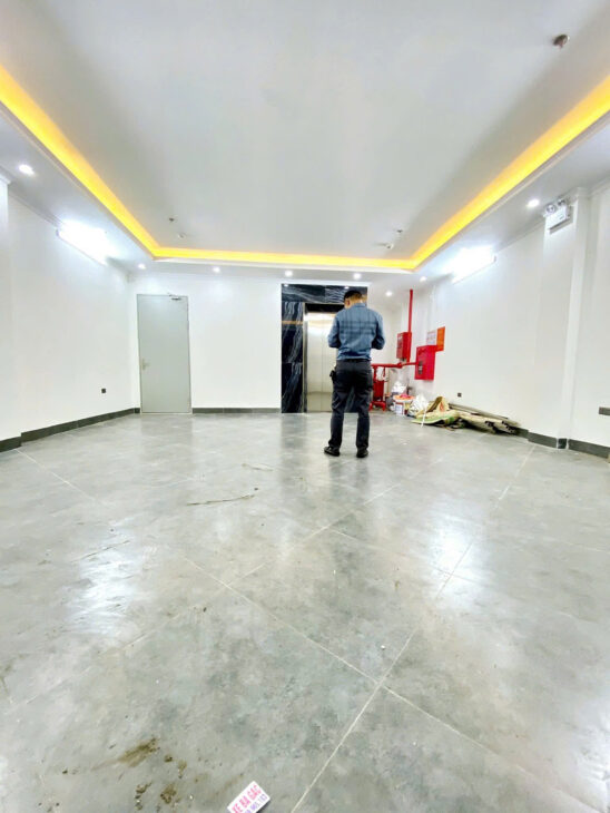 CCMN TRẦN DUY HƯNG -THANG MÁY – 11 PHÒNG 56m2 7 tầng mặt tiền 6m Giá 20.35 tỷ