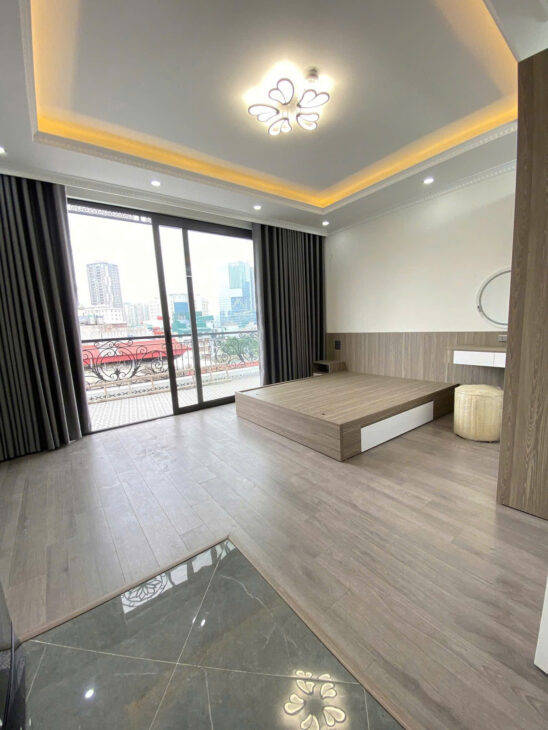 CCMN TRẦN DUY HƯNG -THANG MÁY – 11 PHÒNG 56m2 7 tầng mặt tiền 6m Giá 20.35 tỷ