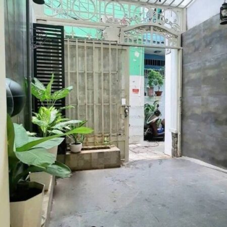Nhà đẹp Quận 10, Hẻm 3m Ngô Gia Tự – 39m2 – 3 tầng chỉ hơn 5 tỷ một ít