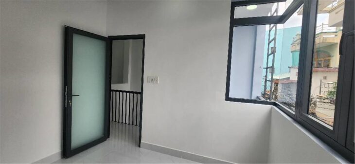 VIP QUẬN 7 – NHÀ 2 TẦNG, 2PN,2WC,NHỈNH 3 TỶ – SỔ HỒNG RIÊNG – NGAY TRUNG TÂM QUẬN 7 – CÁCH QUẬN 1
