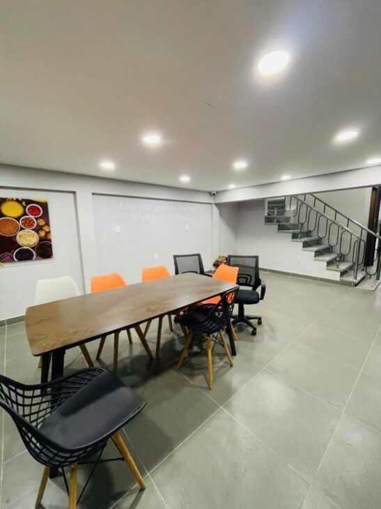 Bán nhà Mặt tiền Lý Phục Man, Quận 7 gần KCX Tân Thuận, 116m2(4.3×28) 3 tầng , chỉ 18.8 tỷ