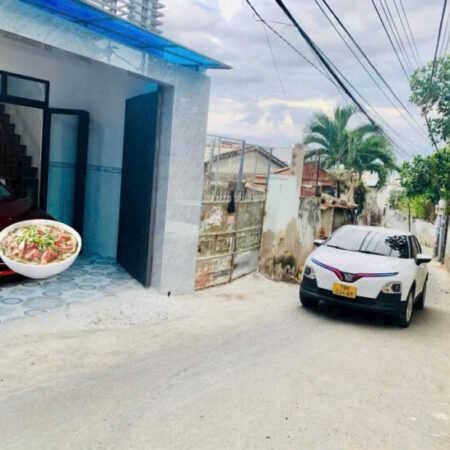 Bán nhà mới đường Xe hơi, Hẻm đường Ngô Đến phường Bắc Nha Trang.