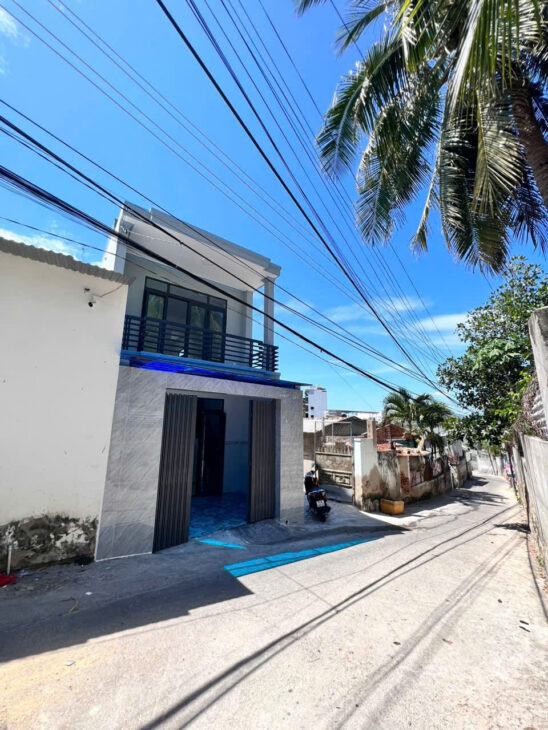 Bán nhà mới đường Xe hơi, Hẻm đường Ngô Đến phường Bắc Nha Trang.