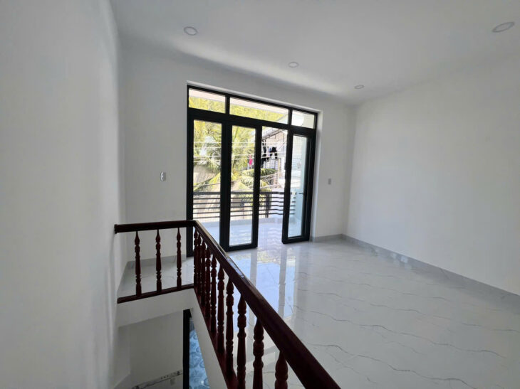 Bán nhà mới đường Xe hơi, Hẻm đường Ngô Đến phường Bắc Nha Trang.