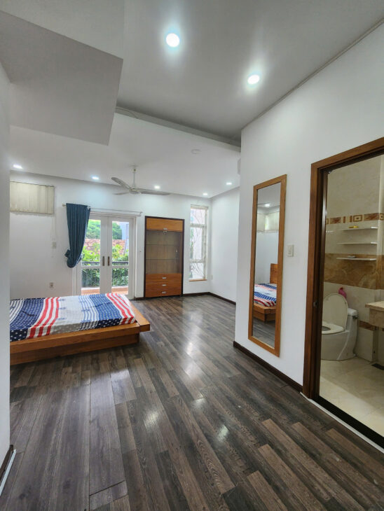 Cho thuê Biệt Thự mini mặt tiền ngay Trung Tâm Biển, phường Nha Trang