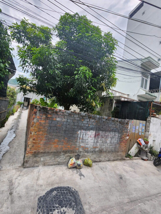 Bán lô đất 3 mặt tiền đường Quảng Đức, phường Vĩnh Hòa (Hiện gọi là: phường Bắc Nha Trang)