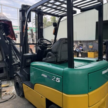 Bán Hoặc Cho Thuê Xe Nâng Điện Komatsu 2.5 Tấn