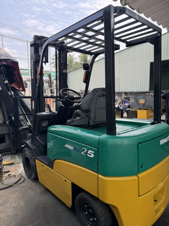 Bán Hoặc Cho Thuê Xe Nâng Điện Komatsu 2.5 Tấn