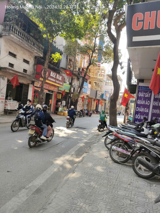Cơ hội ngàn năm có một Bạch Đằng 80m/100m, 4 tầng, mặt tiền 3.3m, 6.8 tỷ Hai Bà Trưng.
