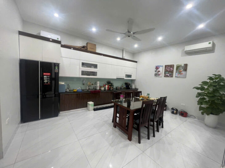 Nhà ít người biết Bạch Mai 30m/32m, 5 tầng, mặt tiền 4.5m, 6.4 Tỷ Hai Bà Trưng.