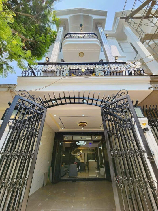 PHẠM HỮU LẦU – Q.7- TẶNG FULL NỘI THẤT – 3 TẦNG – 72M2 – 6TỶ4️