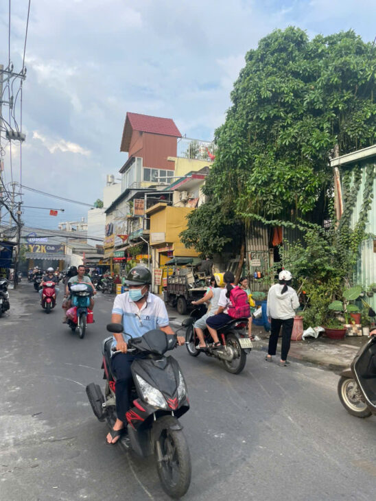 Bán nhà mặt tiền 5 lầu 56x85m giá 250 tỷ Đường Tân Thới Nhất 8