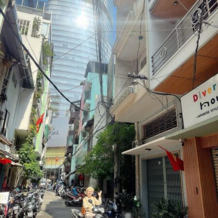 BÁN SIÊU PHẨM 3 MẶT TIỀN XE HƠI THÔNG ĐƯỜNG HÀM NGHI & HẢI TRIỀU & NGUYỄN HUỆ, P.BÊN NGHÉ – VIEW