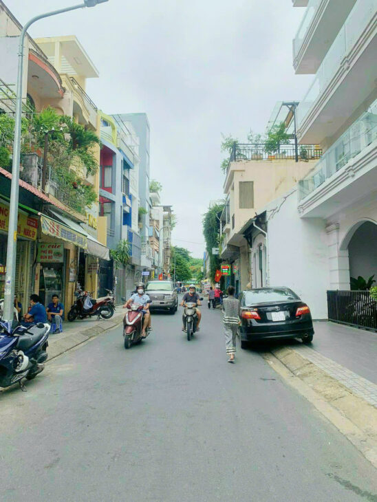 BÁN NHÀ GÓC 2 MẶT TIỀN HUỲNH KHƯƠNG NINH – PHAN NGỮ – P. ĐA KAO, Q.1