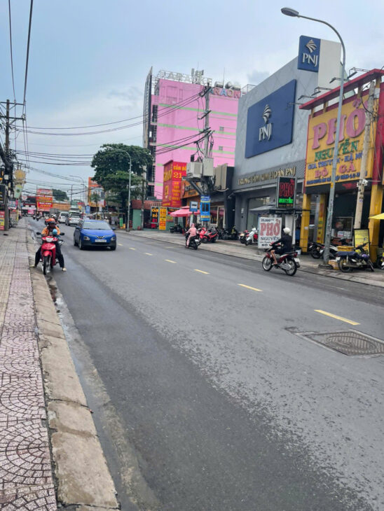 Bán nhà mặt tiền 9x28m giá 27 tỷ Đường Nguyễn Ảnh Thủ