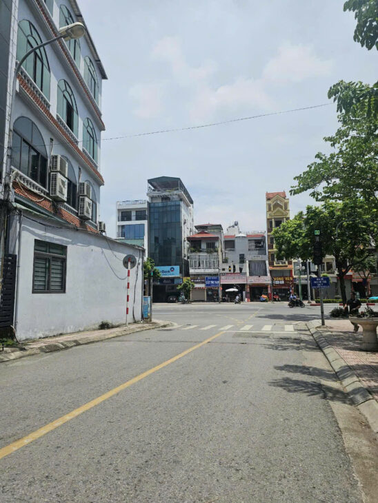 MẶT PHỐ HOA LÂM – GIÁP NGÔ GIA TỰ – KINH DOANH ĐỈNH – GIỮ TIỀN TỐT 🌟 📍 Hoa Lâm, Long Biên – 96m²