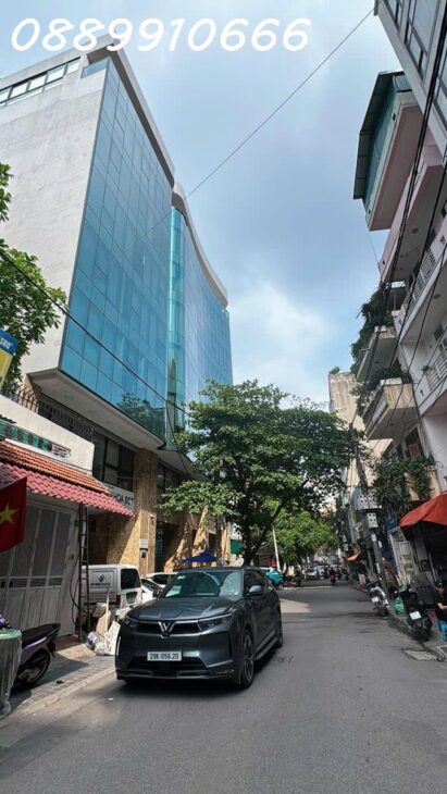 Siêu hiếm Hoàng Ngân 55m2 nhà kiên cố 4 tầng, cách oto 20m, gần hồ điều hoà giá 10.5 tỷ