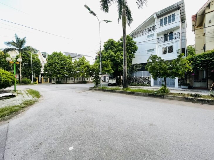 BIỆT THỰ ĐẸP – ĐẤT LÀNH SINH LỘC – GIỮ TIỀN AN TOÀN – HÀNG CỰC HIẾM VẠN PHÚC