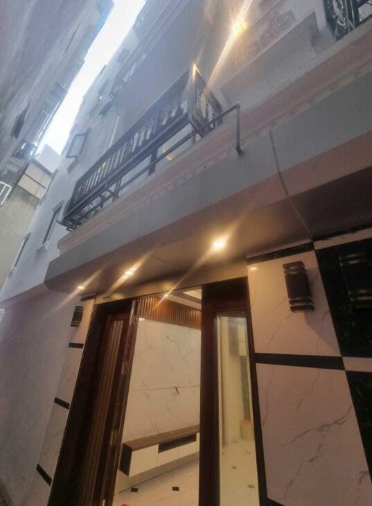 NHÀ CỔ NHUẾ_5 TẦNG, MT 3.5M_ OTO ĐỖ CẠNH_Ở NGAY_7.1 TỶ