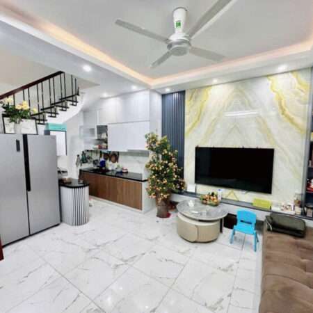 NHÀ YÊN PHỤ NHỎ – 25m² x 5 TẦNG – 10m RA PHỐ – GIÁ 7.5 TỶ