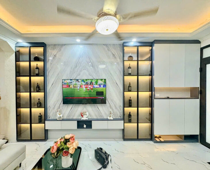 Nhà Phạm Văn Đồng – 32m² x 5 tầng – giá 8 tỷ – Gần Hoàng Quốc Việt