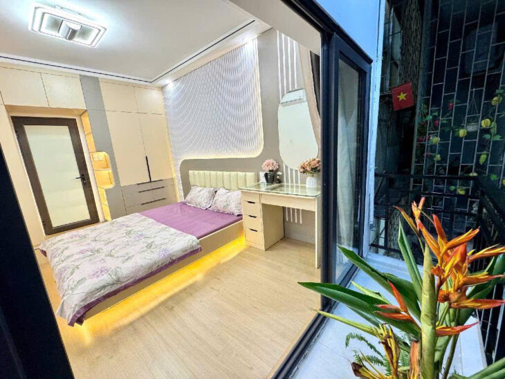 Nhà đẹp Đống Đa 30 m, 4 tầng, đầy đủ nội thất đẹp mê li giá chỉ 5,8 tỷ thương lượng nhẹ Mô