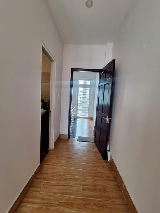 Bán nhà 2 mặt tiền – sát Metro – 104m² – sổ vuông vức – chỉ 12.8 tỷ