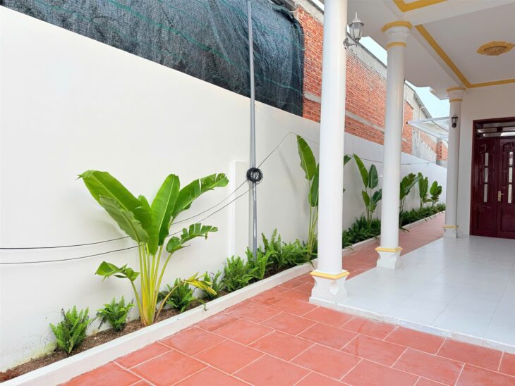 NHÀ ĐẸP – GIÁ ĐẦU TƯ- CHÍNH CHỦ Cần Bán Căn Nhà Phố Xã Cam Thành Bắc, Cam Lâm, Khánh Hòa
