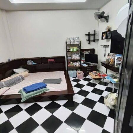 Nhà mặt phố-Hiếm- Ô Tô- Kinh doanh- Ngọc Lâm- Tiện ích tuyệt đối-68m2 chỉ 8,8ty