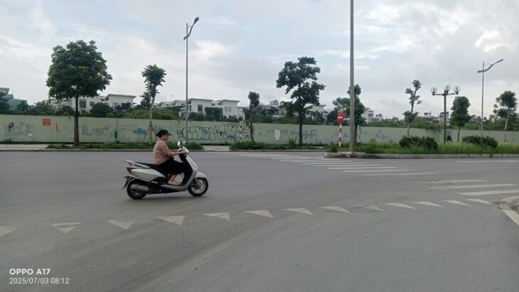 BÁN ĐẤT ĐẸP NGỌC THỤY – Ô TÔ 7 CHỖ VÀO NHÀ – GẦN PHỐ, GẦN TRƯỜNG, GẦN HỒ 📍 Vị trí: Ngọc Thụy,