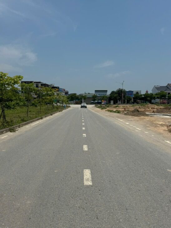 ĐẤT ĐẸP – GIÁ TỐT – CẦN BÁN LÔ ĐẤT Mặt Đường 45m TẠI Khối 6 Thị Trấn Đô Lương, NGHỆ AN