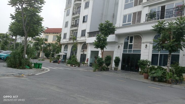 BÁN ĐẤT NGỌC THỤY – GẦN PHỐ, VỊ TRÍ ĐẸP – GIÁ HƠN 9 TỶ , DT 50M, MẶT TIỀN 4,5M, NỞ HẬU, ĐƯỜNG