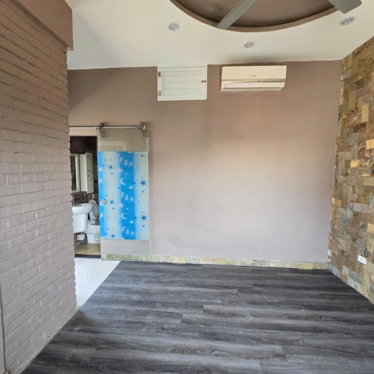 Chính chủ rất cần bán khu biệt thự mặt phố ven sông, 180m2, giá 39 đại gia Thượng, Tây Hồ
