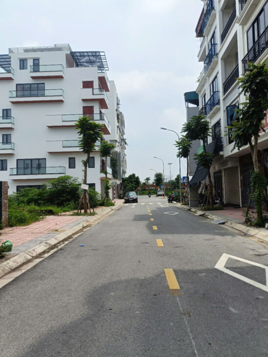 KHU PHÂN LÔ GIÁO VIÊN NGỌC THỤY – GẦN CÔNG VIÊN NGỌC THỤY